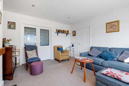 3 bedroom Semi-detached house for sale in Kesteven Road, Stamford, PE9