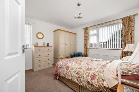 3 bedroom Detached bungalow for sale in Easton On The Hill, Stamford, PE9