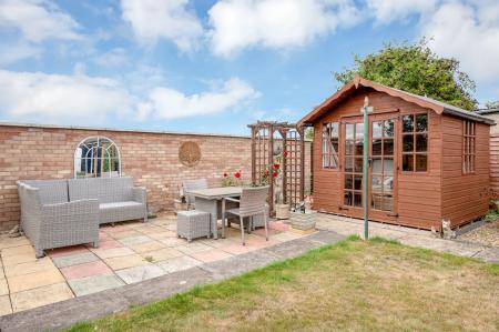 3 bedroom Detached bungalow for sale in Easton On The Hill, Stamford, PE9