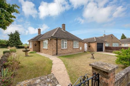 3 bedroom Detached bungalow for sale in Easton On The Hill, Stamford, PE9