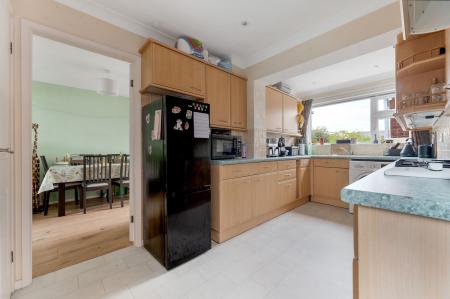 3 bedroom Semi-detached house for sale in Cottesmore Road, Stamford, PE9