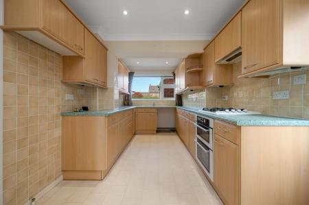 3 bedroom Semi-detached house for sale in Cottesmore Road, Stamford, PE9