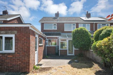 3 bedroom Semi-detached house for sale in Cottesmore Road, Stamford, PE9