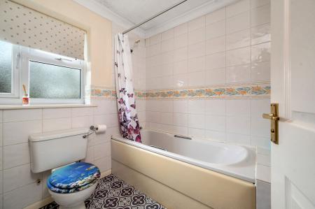 3 bedroom Detached house for sale in Marigold Close, Stamford, PE9