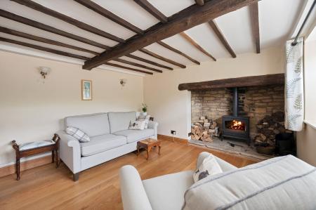 2 bedroom Character Property for sale in High Street, Easton On The Hill, PE9