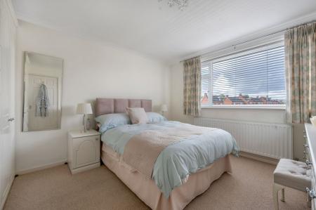 3 bedroom Detached house for sale in Walcot Way, Stamford, PE9