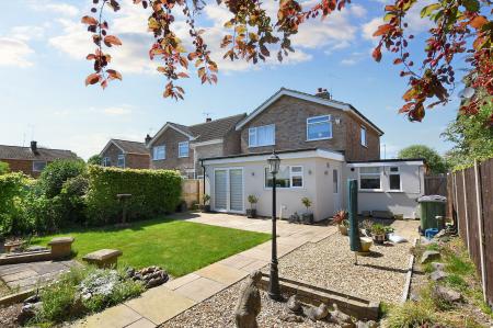 3 bedroom Detached house for sale in Walcot Way, Stamford, PE9
