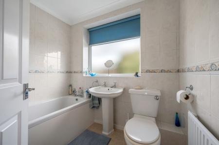 3 bedroom Detached house for sale in Walcot Way, Stamford, PE9