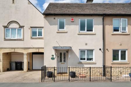 4 bedroom Terraced House for sale in Gresley Drive, Stamford, PE9