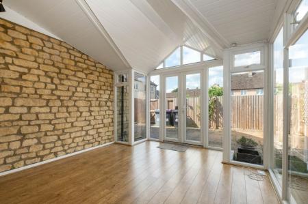 4 bedroom Terraced House for sale in Gresley Drive, Stamford, PE9