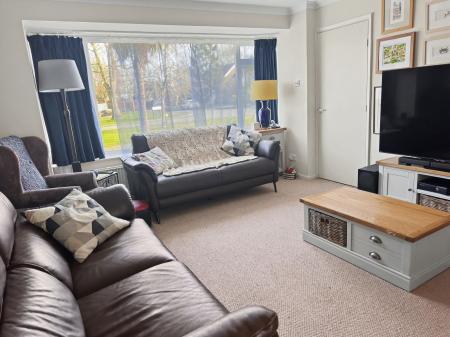 3 bedroom Detached house for sale in Lindsey Road, Uffington, PE9