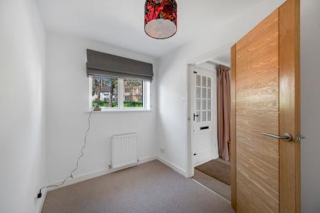 3 bedroom End of terrace house for sale in Warrenne Keep, Stamford, PE9
