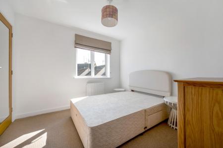 3 bedroom End of terrace house for sale in Warrenne Keep, Stamford, PE9