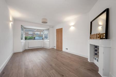 5 bedroom Detached house for sale in Sutherland Way, Stamford, PE9