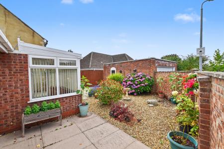 2 bedroom Detached bungalow for sale in Foundry Road, Stamford, PE9