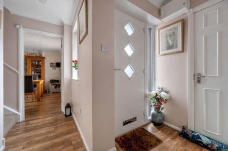 4 bedroom Detached house for sale in Primrose Way, Stamford, PE9