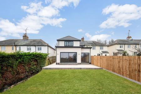 4 bedroom Semi-detached house for sale in Melbourne Road, Stamford, PE9