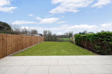 4 bedroom Semi-detached house for sale in Melbourne Road, Stamford, PE9