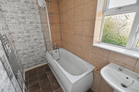 4 bedroom Detached house for sale in Cherryholt Road, Stamford, PE9