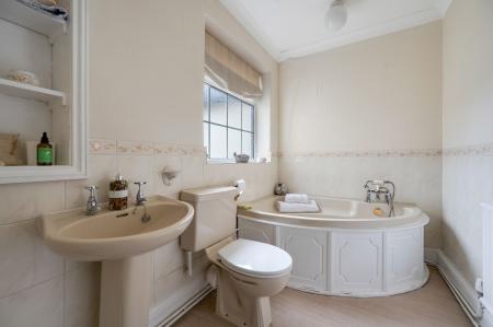 3 bedroom Detached house for sale in Main Road, Tallington, PE9