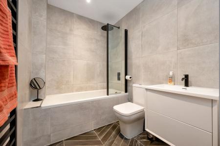 4 bedroom Detached house for sale in Old Great North Road, Stibbington, PE8