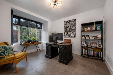 4 bedroom Detached house for sale in Old Great North Road, Stibbington, PE8
