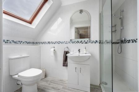 3 bedroom Detached house for sale in Greatford Road, Uffington, PE9