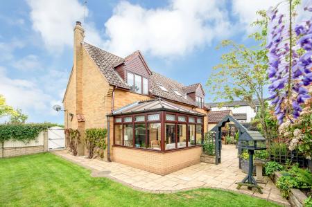 3 bedroom Detached house for sale in Greatford Road, Uffington, PE9