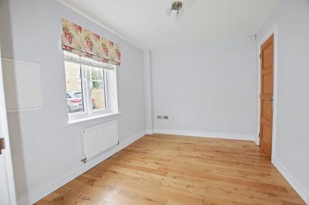 4 bedroom Town house for sale in Woodbridge Mews, Stamford, PE9