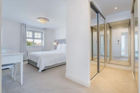 5 bedroom Detached house for sale in Tatum Close, Stamford, PE9