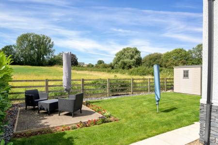 2 bedroom Lodge for sale in Yarwell Mill, Yarwell, PE8