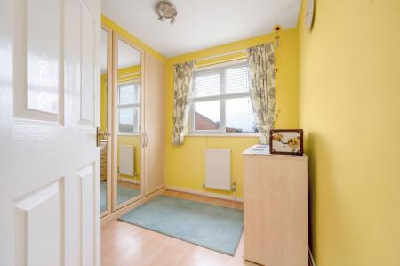 3 bedroom Semi-detached house for sale in Avocet Close, Essendine, PE9