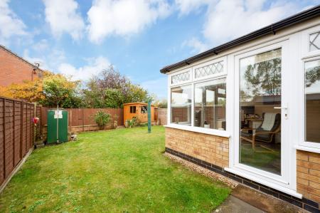 3 bedroom Semi-detached house for sale in Avocet Close, Essendine, PE9