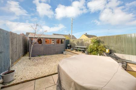 2 bedroom Terraced bungalow for sale in Christ Church Close, Stamford, PE9