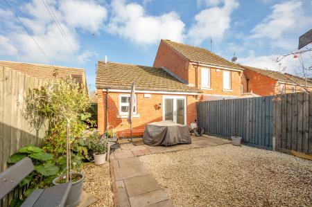 2 bedroom Terraced bungalow for sale in Christ Church Close, Stamford, PE9
