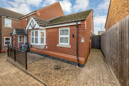 Christ Church Close, Stamford, PE9