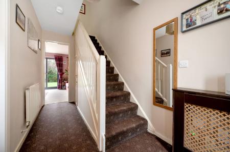 3 bedroom Semi-detached house for sale in Avocet Close, Essendine, PE9