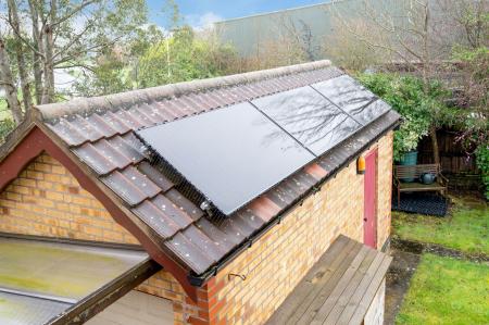 3 bedroom Semi-detached house for sale in Avocet Close, Essendine, PE9