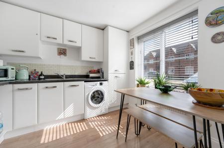 2 bedroom Terraced House for sale in Groves Crescent, Stamford, PE9