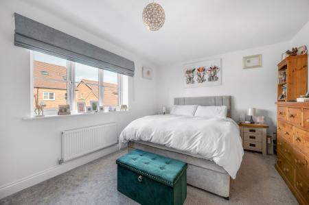 2 bedroom Terraced House for sale in Groves Crescent, Stamford, PE9