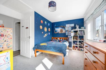 2 bedroom Terraced House for sale in Groves Crescent, Stamford, PE9