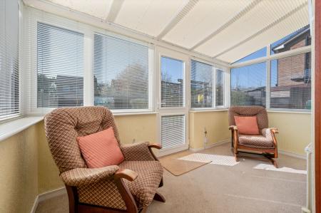 3 bedroom Semi-detached house for sale in Chatsworth Road, Stamford, PE9