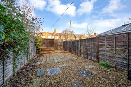 2 bedroom Terraced House for sale in New Cross Road, Stamford, PE9