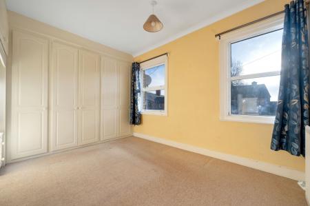 2 bedroom Terraced House for sale in New Cross Road, Stamford, PE9
