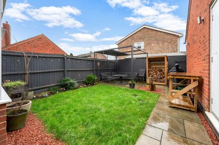 3 bedroom Semi-detached house for sale in Ross Drive, Stamford, PE9