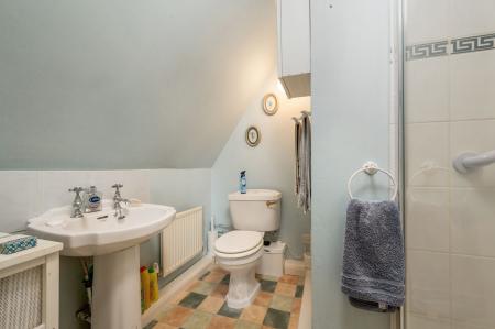 2 bedroom Semi-detached house for sale in Waverley Place, Stamford, PE9