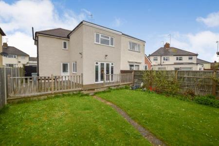 3 bedroom Semi-detached house for sale in Drift Avenue, Stamford, PE9