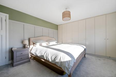 3 bedroom Semi-detached house for sale in Drift Avenue, Stamford, PE9