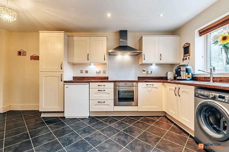 3 bedroom Semi-detached house for sale in Prebendal Close, Nassington, PE8