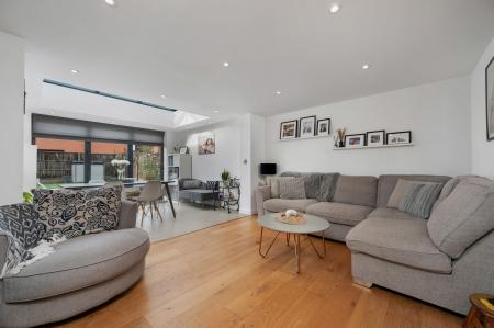 3 bedroom Terraced House for sale in Little Casterton Road, Stamford, PE9